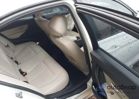 2015 BMW 328 Xi Sulev из США, поврежденный, VIN WBA3B5G53FNS15693